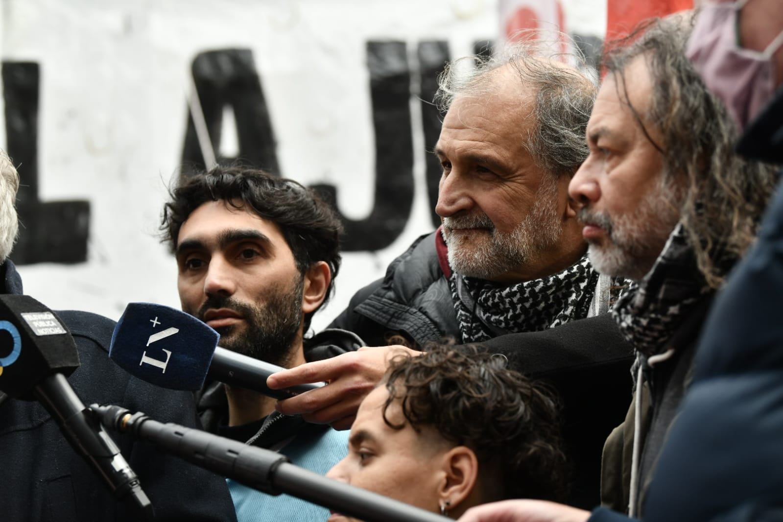 Conferencia de prensa contra la criminalización