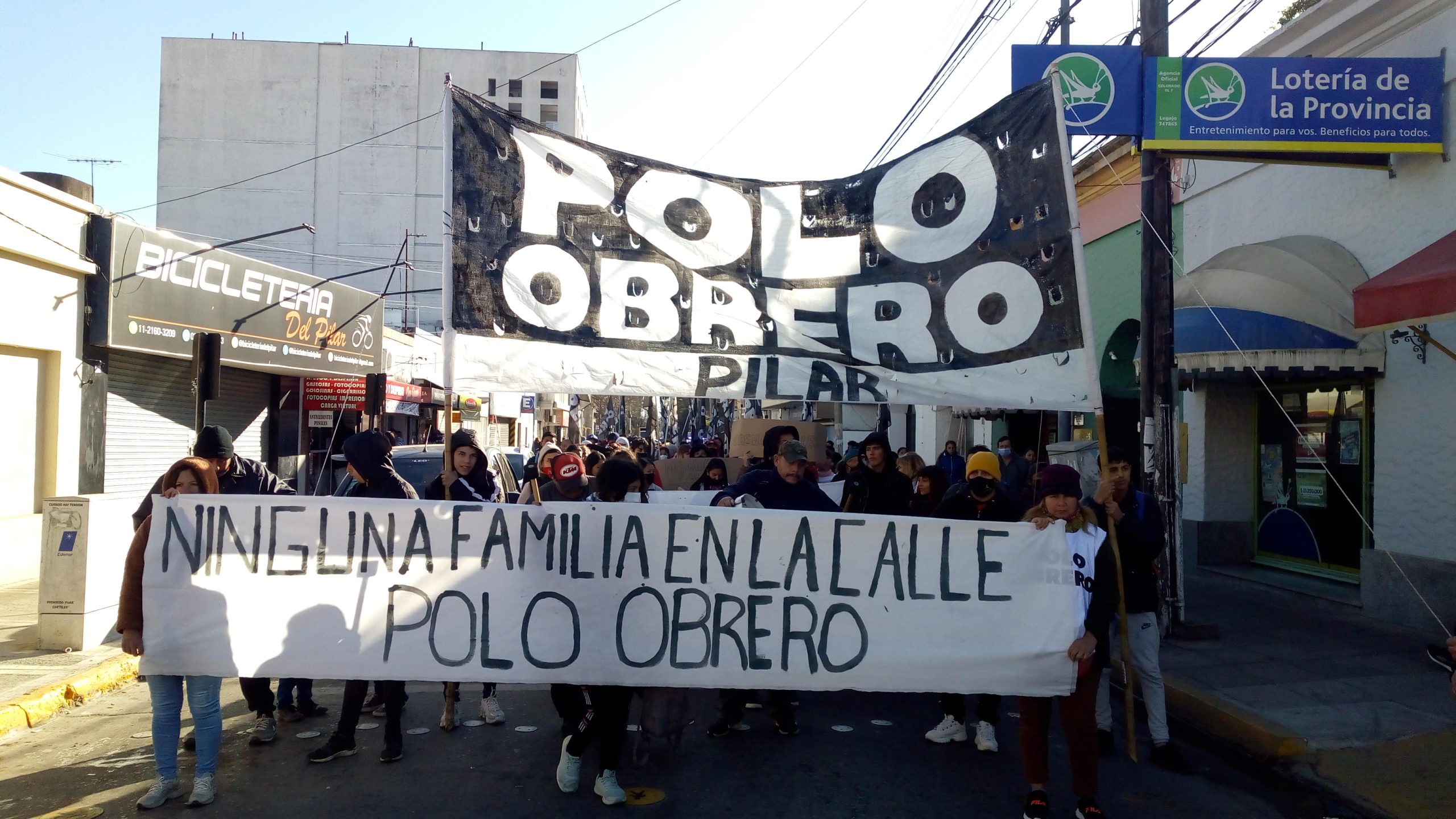 El Polo Obrero de Pilar se movilizó al municipio