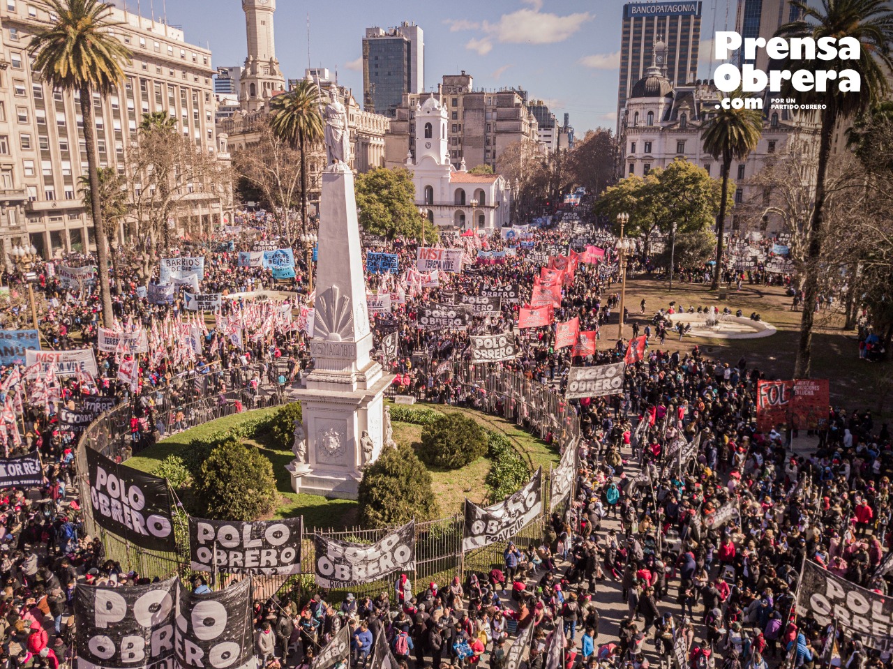 Piqueteros volvieron a ganar las calles en reclamo a una salida de fondo